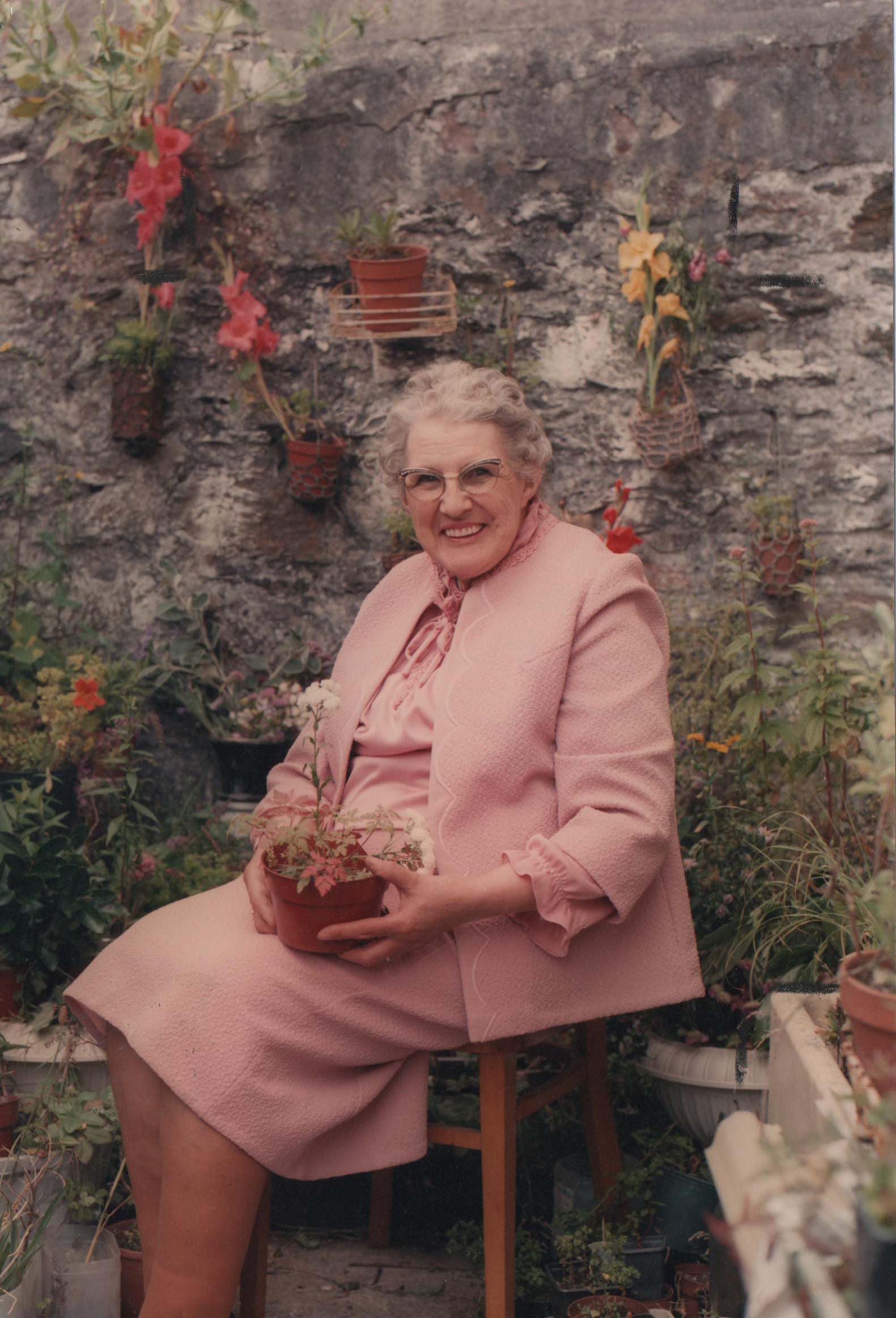 Freda Simpson Herb researcher 1987
